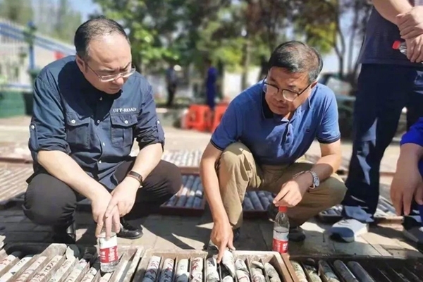 河南發(fā)現(xiàn)特大型金礦